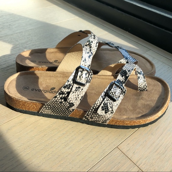 NIB Snakeskin Double Buckle Sandals - Picture 8 of 8
